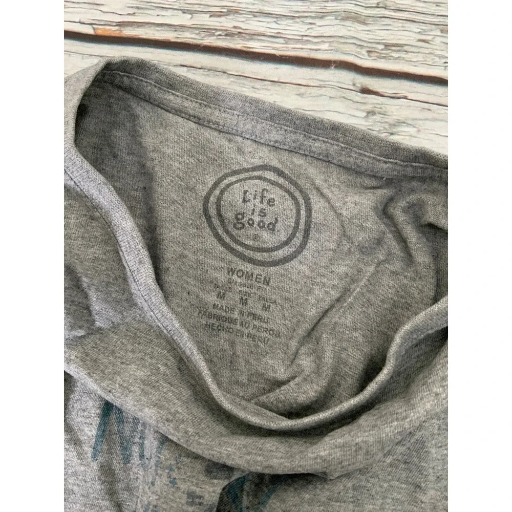 Life is Good Womens Not All Who Wander Are Lost Hiking T-Shirt Grey Medium - Picture 2 of 2